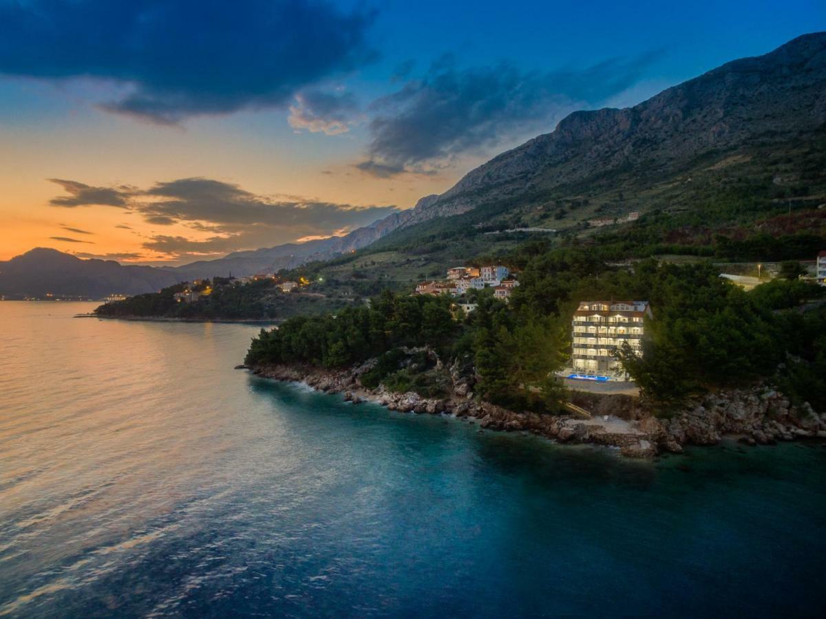Villa Charlotte Omiš Eksteriør bilde