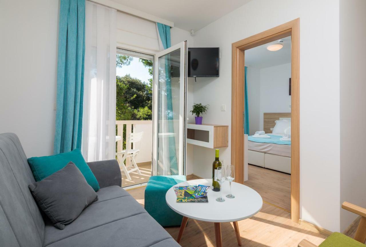 Villa Charlotte Omiš Eksteriør bilde