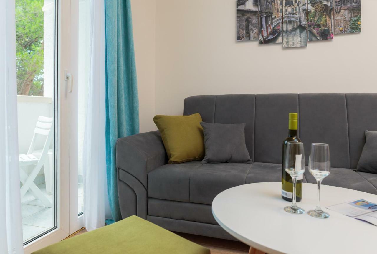 Villa Charlotte Omiš Eksteriør bilde